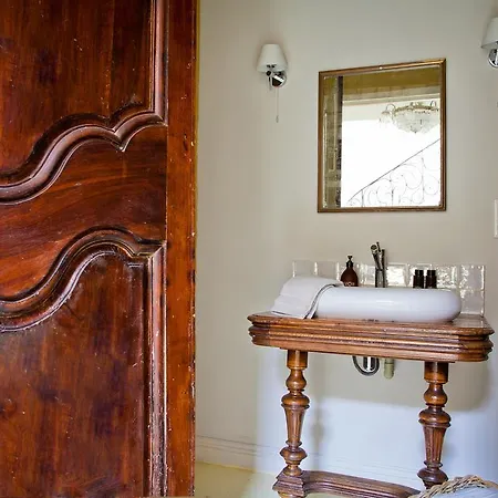 Chambres D'hotes Les Trois Comtes 3*