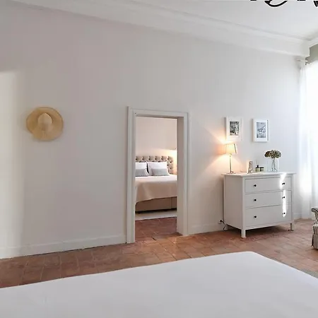 Chambres D'hotes Les Trois Comtes Saint-Hippolyte-du-Fort