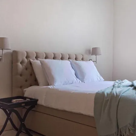 Bed & Breakfast Chambres D'hotes Les Trois Comtes 3*