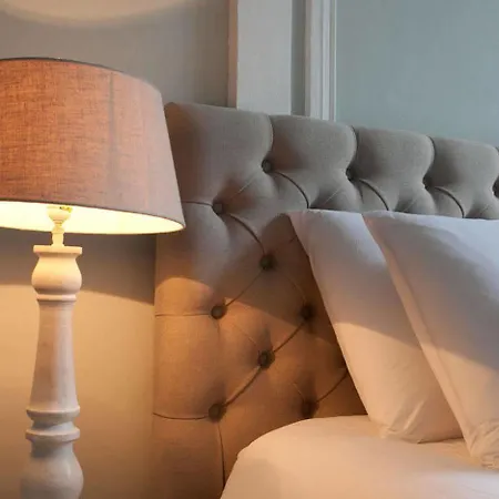 Chambres D'hotes Les Trois Comtes