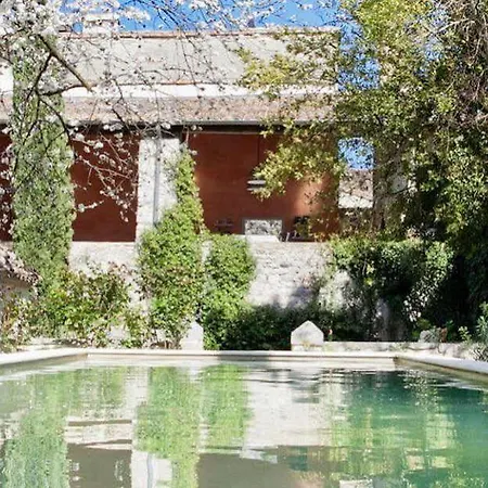 Bed & Breakfast Chambres D'hotes Les Trois Comtes Saint-Hippolyte-du-Fort