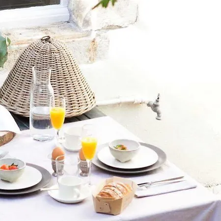Chambres D'hotes Les Trois Comtes Bed & Breakfast